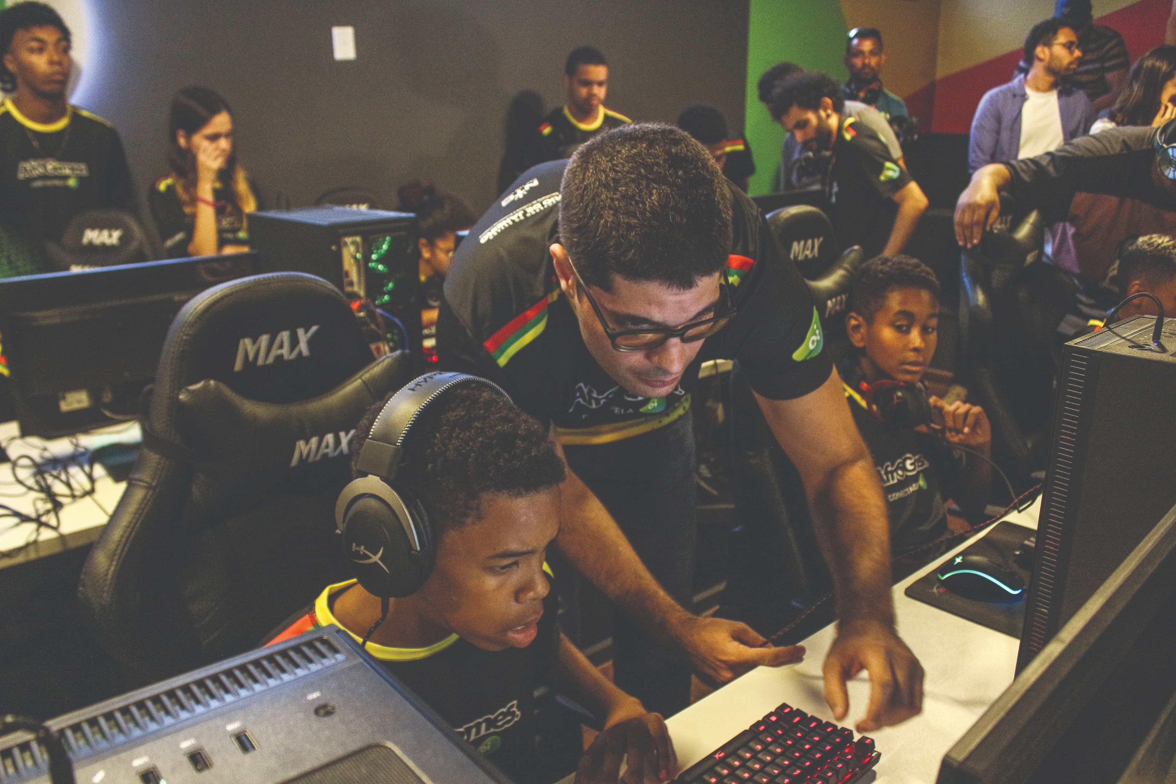 Projeto AfroGames cria o primeiro centro de treinamento do mundo voltado à formação de gamers profissionais em uma comunidade de baixa renda