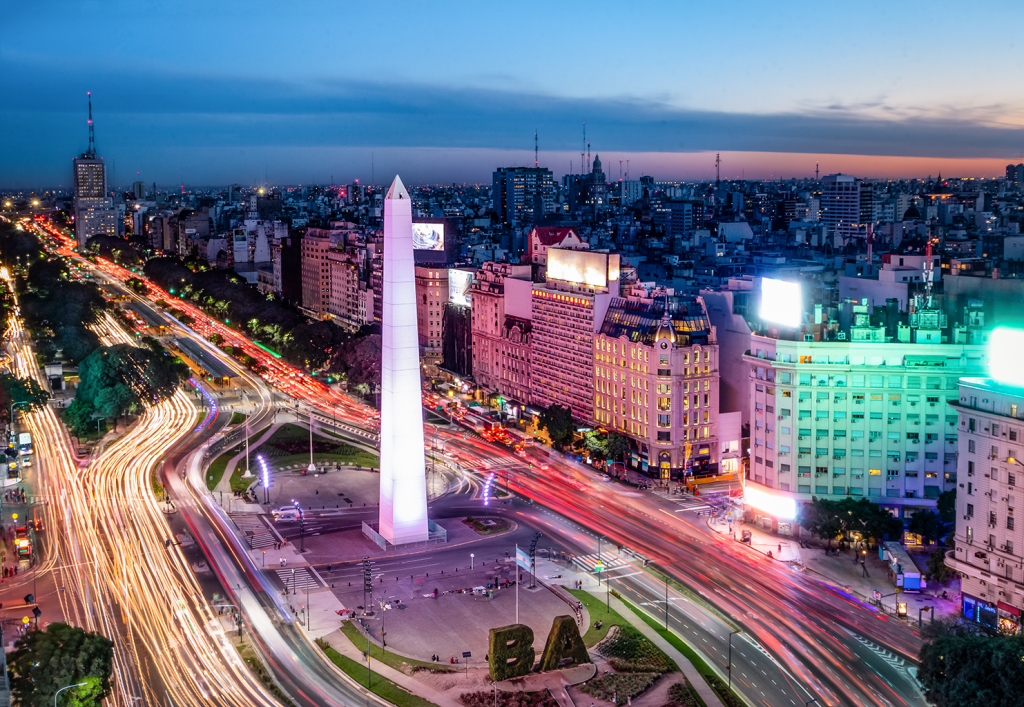 Vista aérea do obelisco no centro de Buenos Aires -  Foto ISTOCKPHOTO
