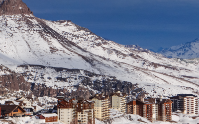 Valle Nevado reabre seus hotéis, restaurantes e pistas de esqui para turistas estrangeiros durante a alta temporada de inverno