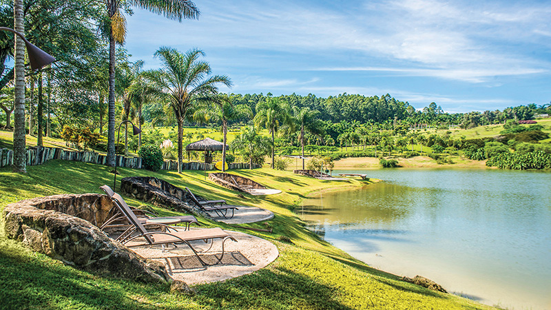 Eleito o hotel mais romântico do Brasil, o Lake Vilas é uma excelente alternativa para casais que buscam conforto e bem-estar