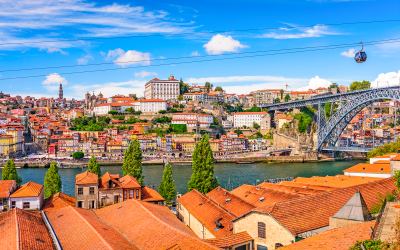 Porto, na região costeira no noroeste de Portugal, é um destino com muito potencial de aguçar sentidos