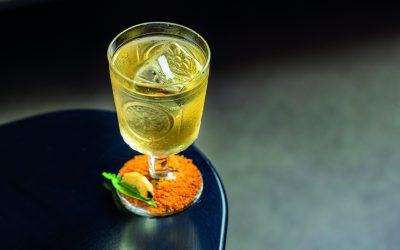 Bar Drunks aposta na produção artesanal dos ingredientes utilizados nos drinques e mostra que coquetelaria é gastronomia