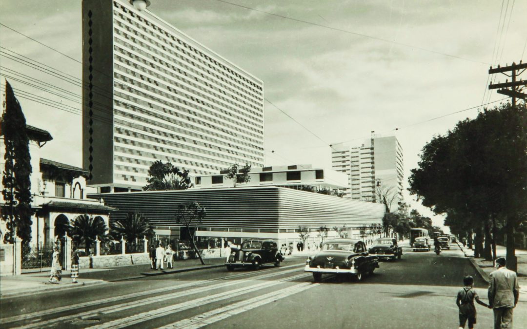 Raul Juste Lores relança livro que destaca edifícios modernistas icônicos de SP e discute o urbanismo na cidade